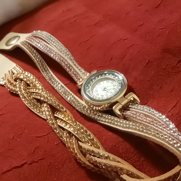 Wrap watch quartz movement leather band with rose gold & silver color crystals - Picture 4 of 4